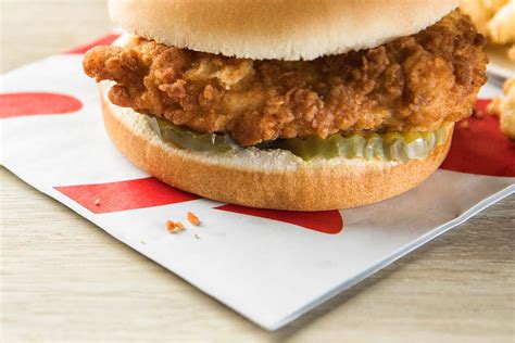 A boneless breast of chicken seasoned to perfection, freshly breaded, pressure cooked in 100% refined peanut oil and served on a toasted, buttered bun with dill pickle chips, Green Leaf lettuce, tomato and American cheese. . Grubhub chick fil a